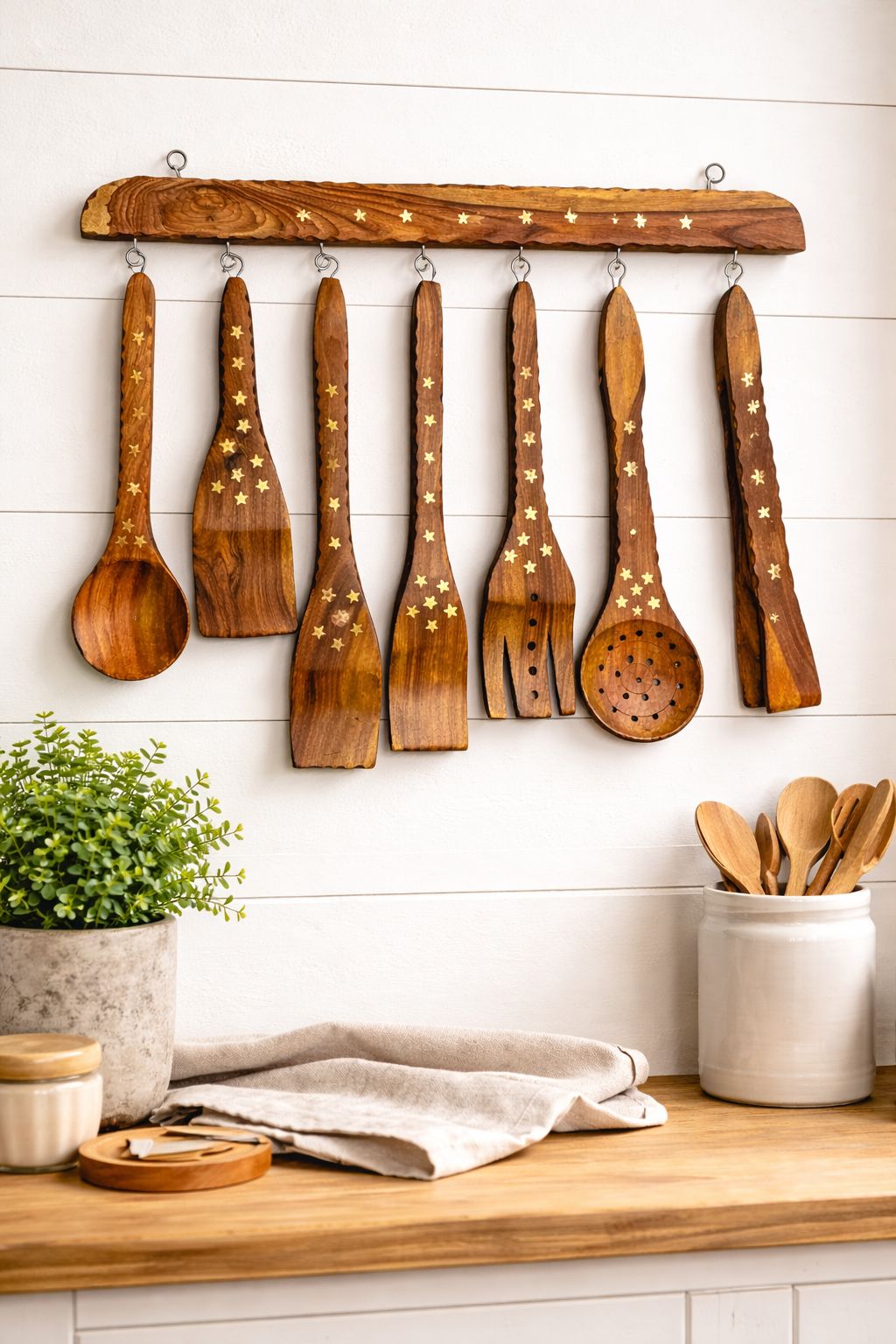 Premium Solid Sheesham Wood Kitchen Utensil Set – 8 Pieces with Brass Inlay