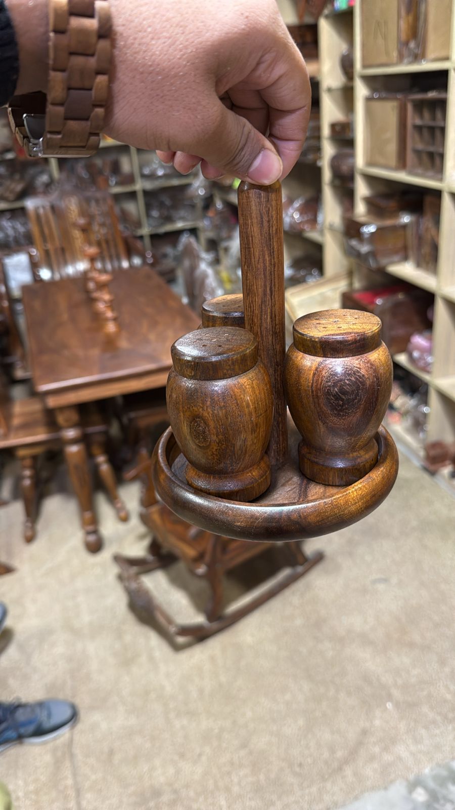 Salt and Pepper Shakers Caddy