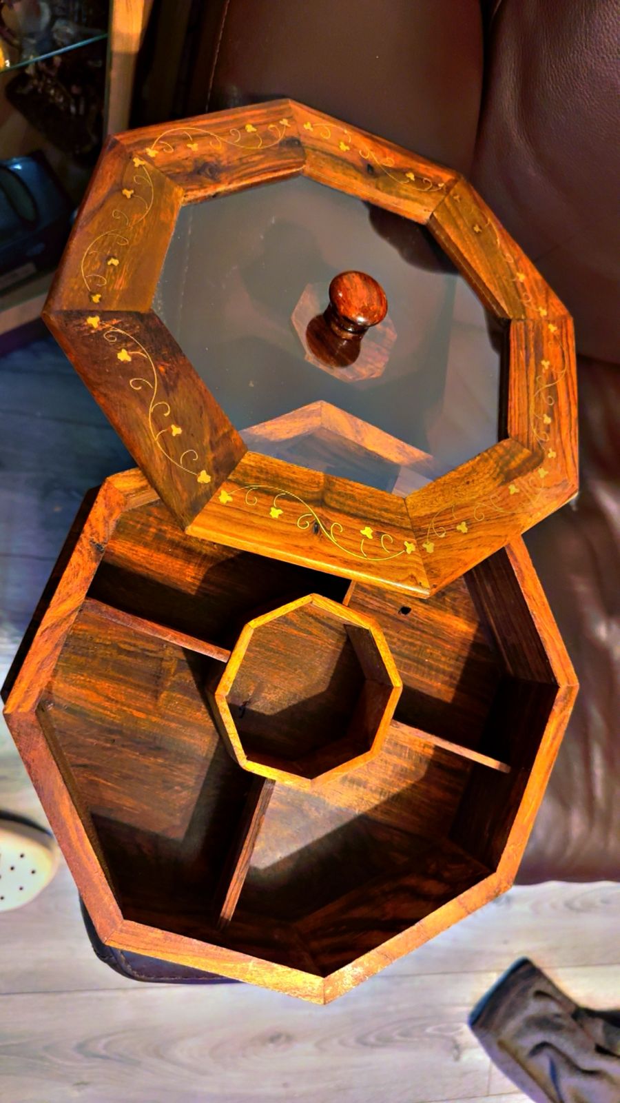 Premium Design Hand-Carved Wooden Dry Fruit Pot